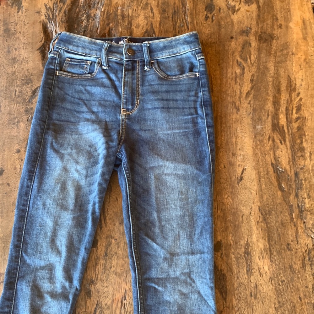 Hollister high waisted skinny jeans